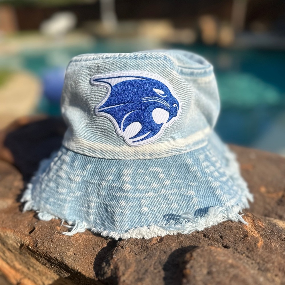 NWT! Denim Bobcat Bucket Hat